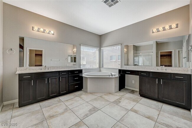 Building Photo - 9120 Mastodon Ave