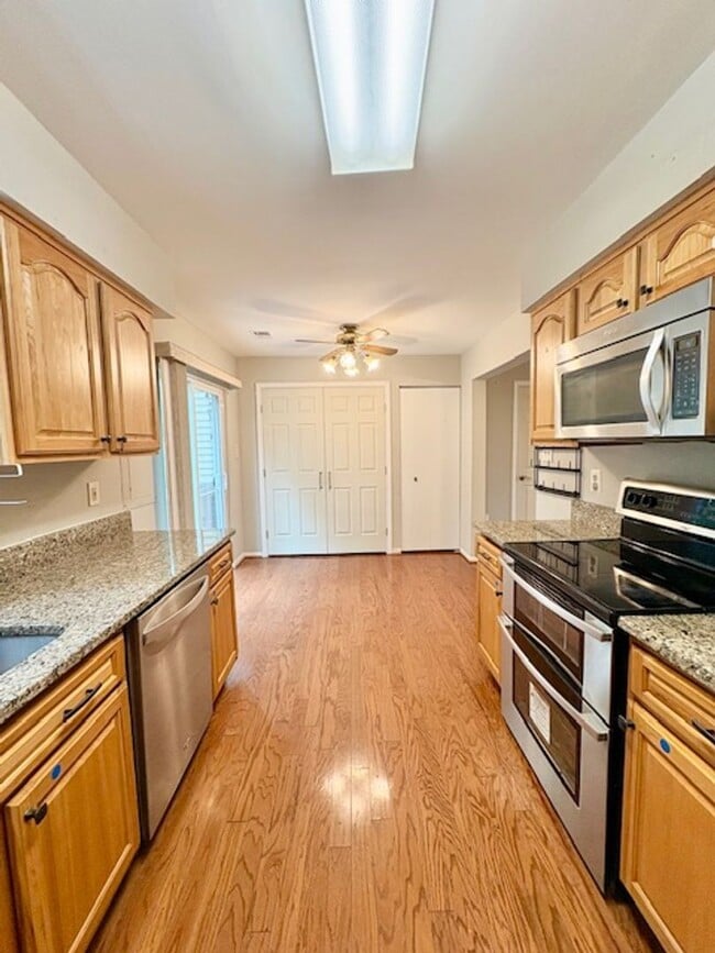 Building Photo - 13822 Grey Colt Dr