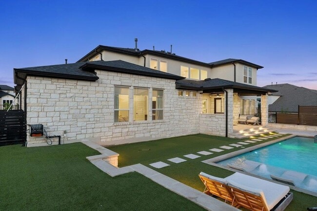 Building Photo - 802 Geiger Path