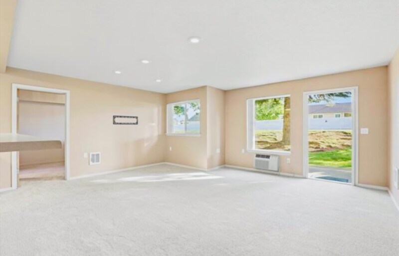 Building Photo - 22855 E Country Vista Dr