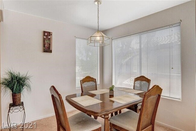 Building Photo - 5710 E Tropicana Ave