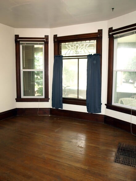 Bedroom 1 - 1935 University Ave