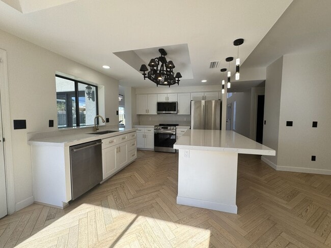 Building Photo - BEAUTIFUL 3 BEDROOM 3 BATH CORNER LOT WITH POOL AND LARGE BACKYARD NORTH SCOTTSDALE