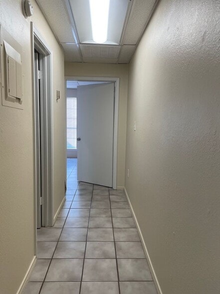 Building Photo - 5712 Padre Blvd