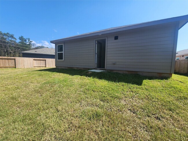 Building Photo - 14813 N Ascot Bnd Cir