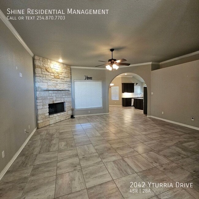 Building Photo - 2042 Yturria Dr