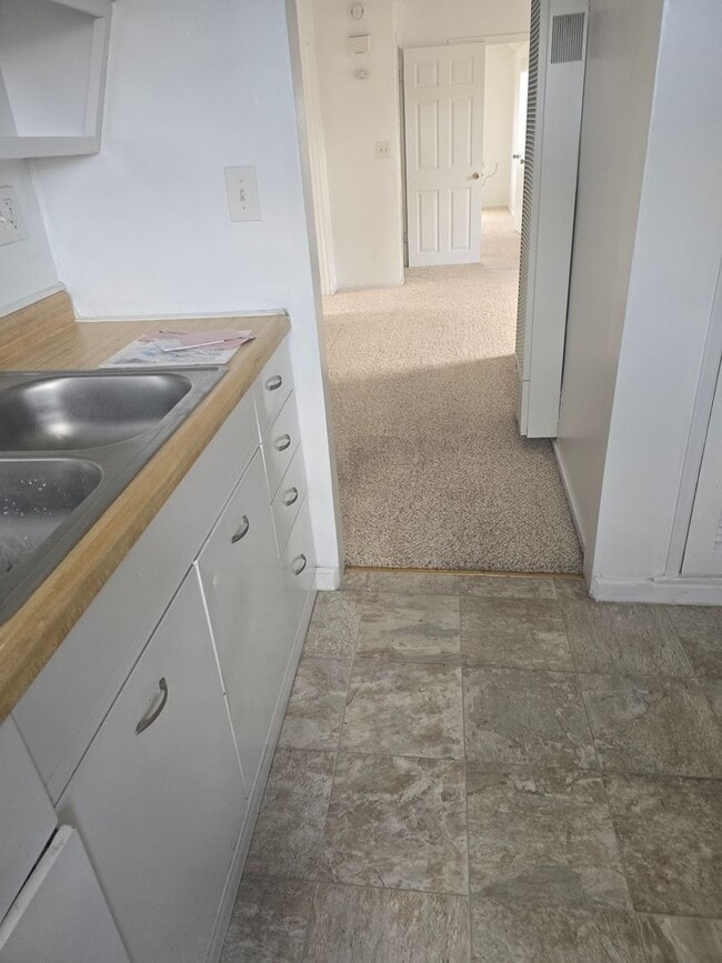 Building Photo - 2 Bed 1 Bath in North Park