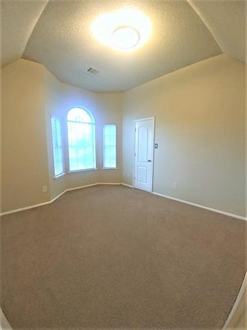 Building Photo - 705 Pine Lakes Dr