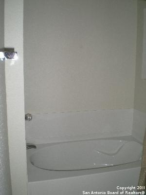 Building Photo - 9407 Hacienda Acres
