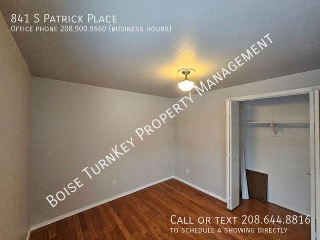 Building Photo - Cute 3/2--Awesome Location/ freeway access...