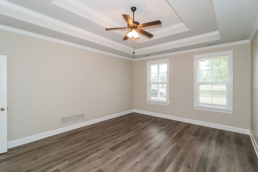 Building Photo - 4743 W Petite Loop