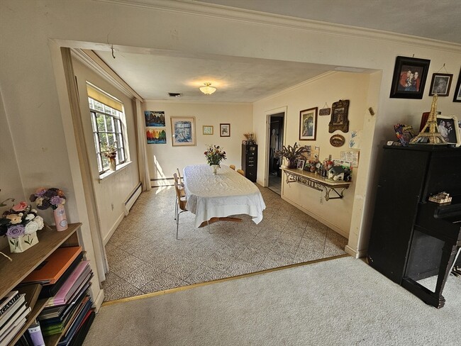 Building Photo - 56 Great Meadow Rd