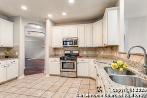 Building Photo - 407 Neches Branch