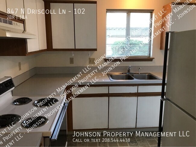 Building Photo - 847 N Driscoll Ln