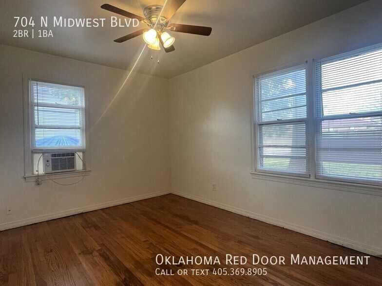 Building Photo - 704 N Midwest Blvd