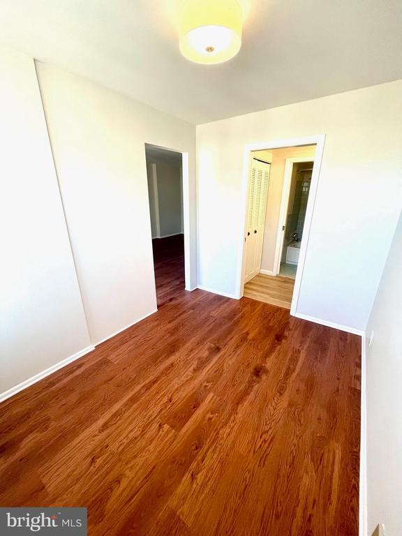 Building Photo - 1420 N St NW