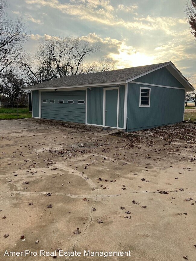 Building Photo - 3 br, 2 bath House - 626 Tomahawk Trl