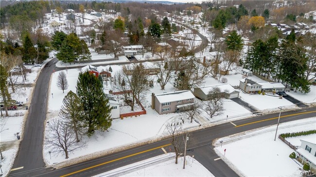 Building Photo - 4618 Brickyard Falls Rd