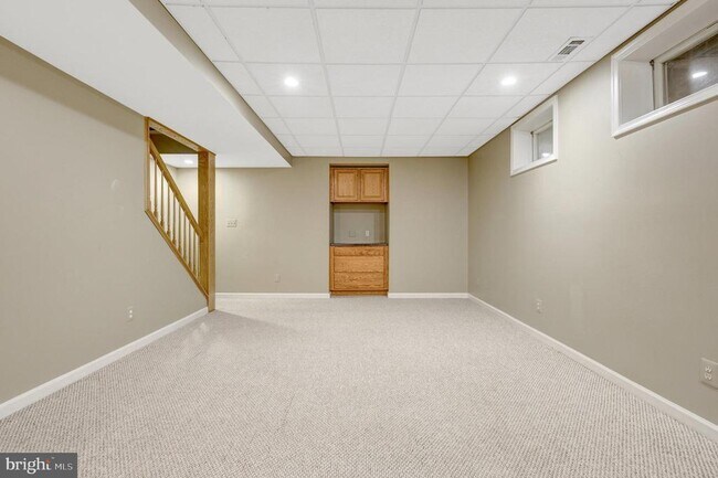 Building Photo - 47001 Smithwood Ct