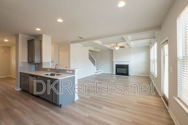 Building Photo - 2928 Cottage Ln