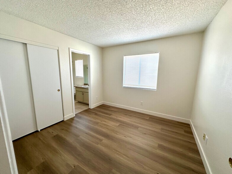 Building Photo - 3380 Stacey Lyn Dr
