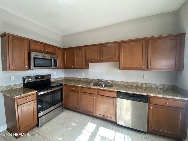 Building Photo - 2671 Forbes St