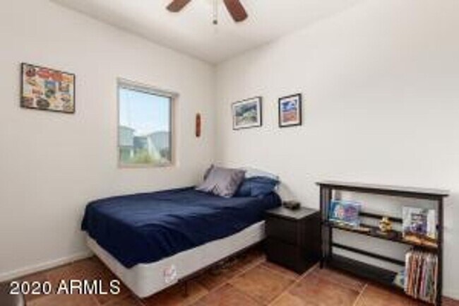 Building Photo - Apply Here www.realty480pm.appfolio.com/listings