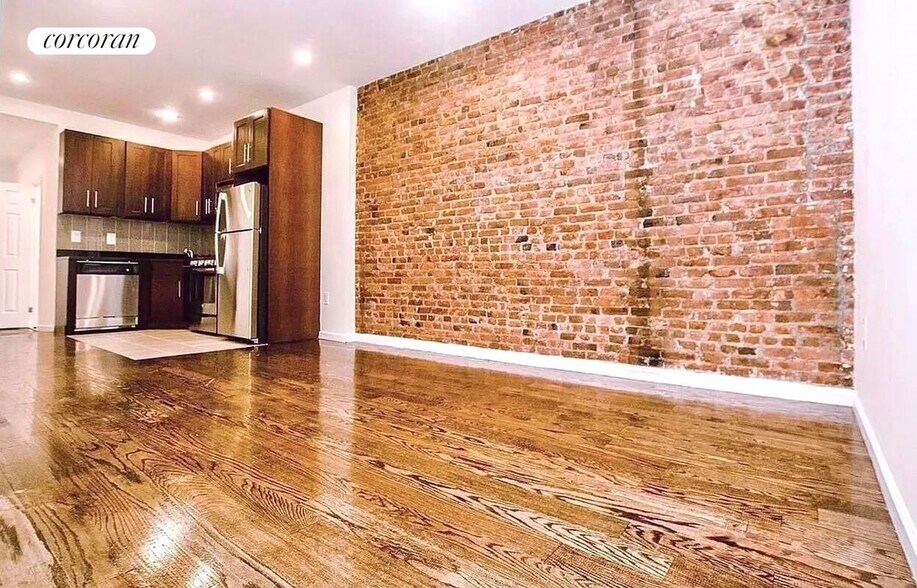 Building Photo - 317 4th Ave