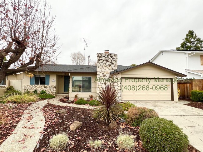 Building Photo - Spacious Single Story Home in Willow Glen!...