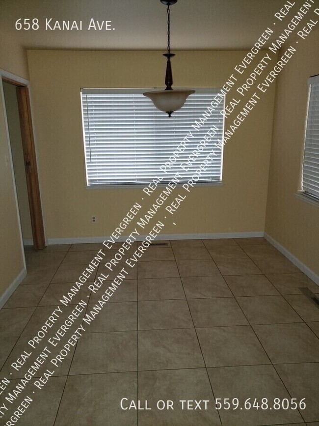 Building Photo - 658 W Kanai Ave