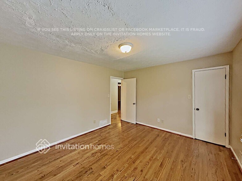 Building Photo - 4010 Derby Dr