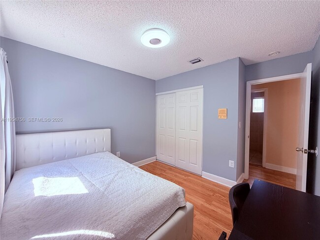 Building Photo - 14832 SW 91st Terrace