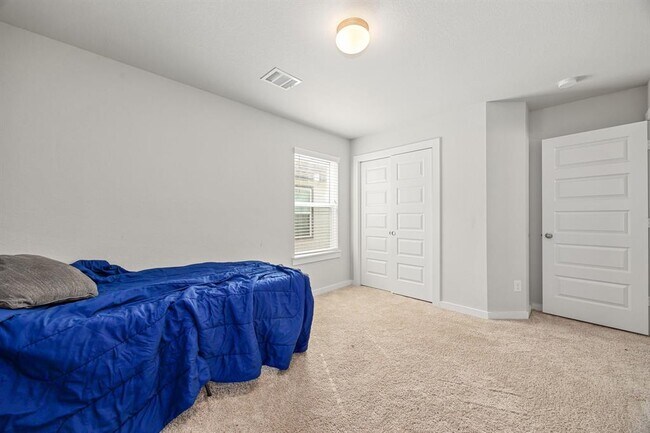 Building Photo - 2907 Skerne Forest Dr