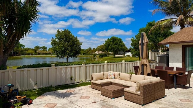 Building Photo - 9903 Boca Gardens Trl