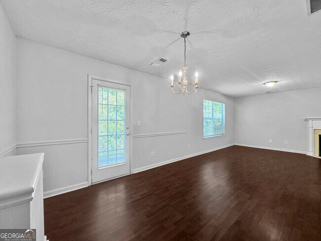 Building Photo - 417 Kirkland Dr