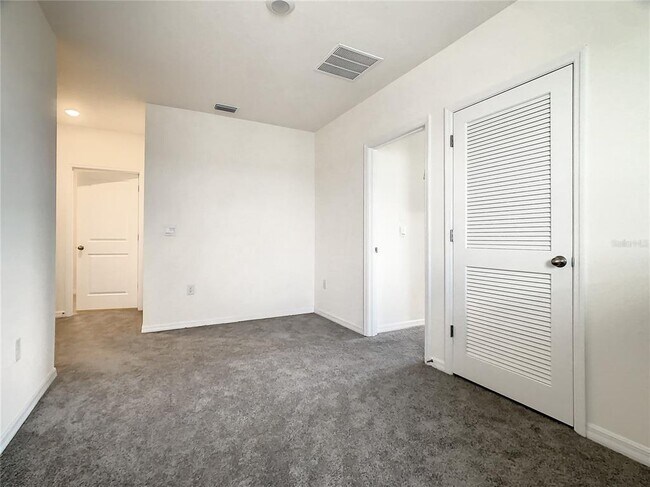 Building Photo - 16506 Mosaic Oar Dr