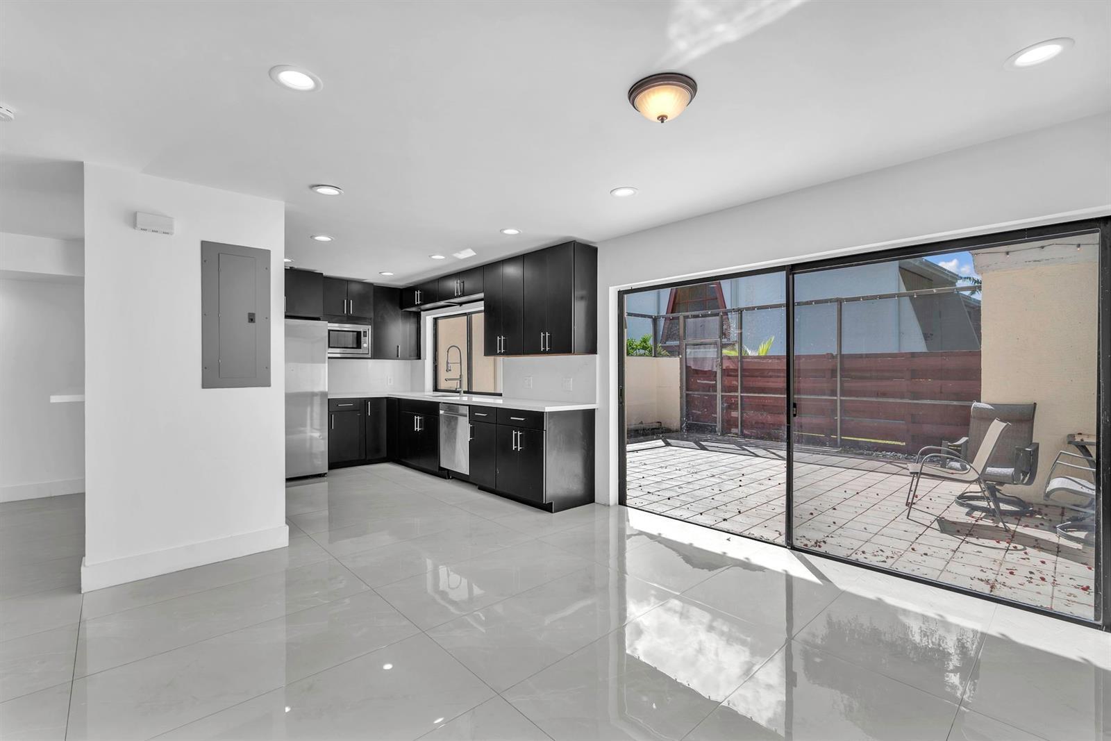 Building Photo - 3896 Meadow Ln