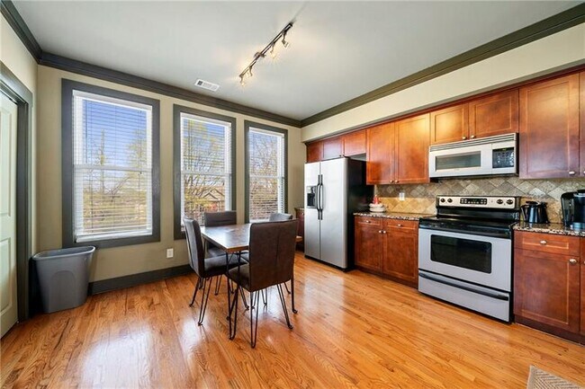 Building Photo - 790 Liberty Commons Dr NW