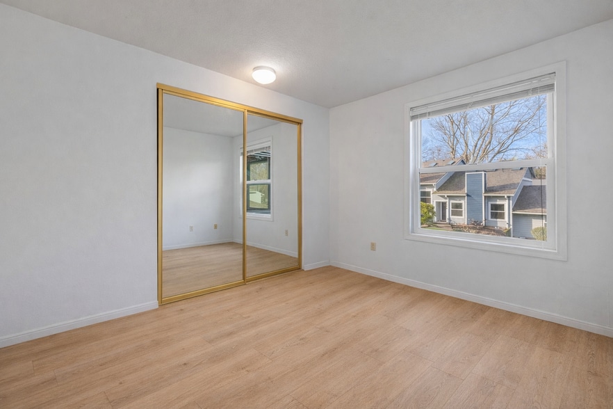 Building Photo - 8304 SW Mohawk St