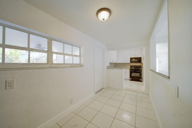 Building Photo - 1471 NW 93rd St