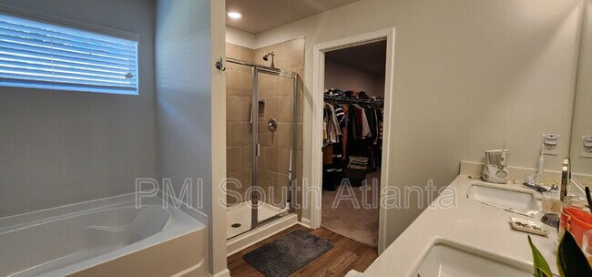 Building Photo - 7124 Timberland Trl