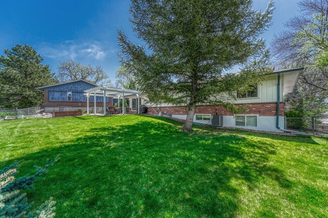 Building Photo - 6905 E Hillside Pl