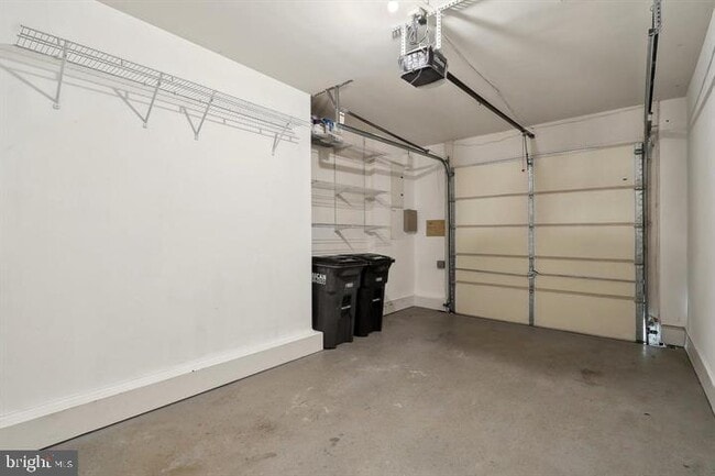 Building Photo - 5615 Harrington Falls Ln