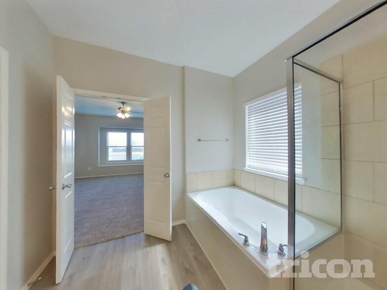 Building Photo - 2304 Eppright Dr