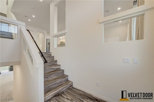 Building Photo - 9829 Grey Sands St