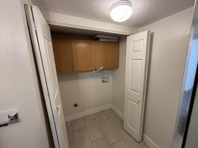 Building Photo - Beautiful 3 beds 2 baths in Orem