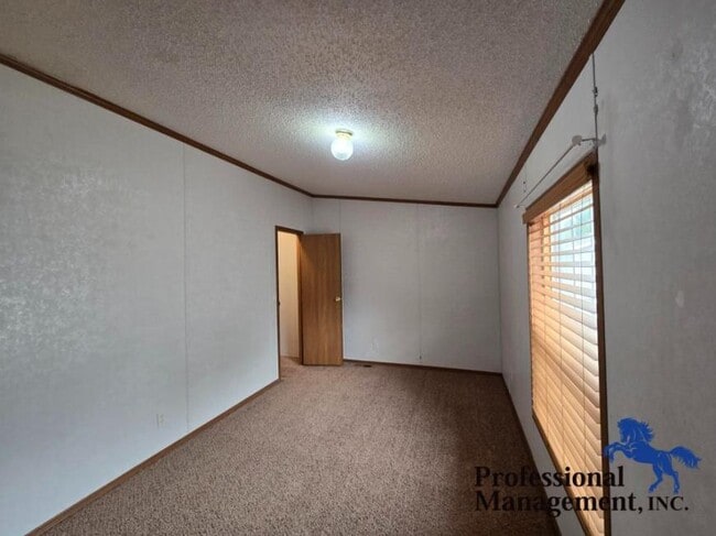 Building Photo - 2 bedroom in Billings MT 59105
