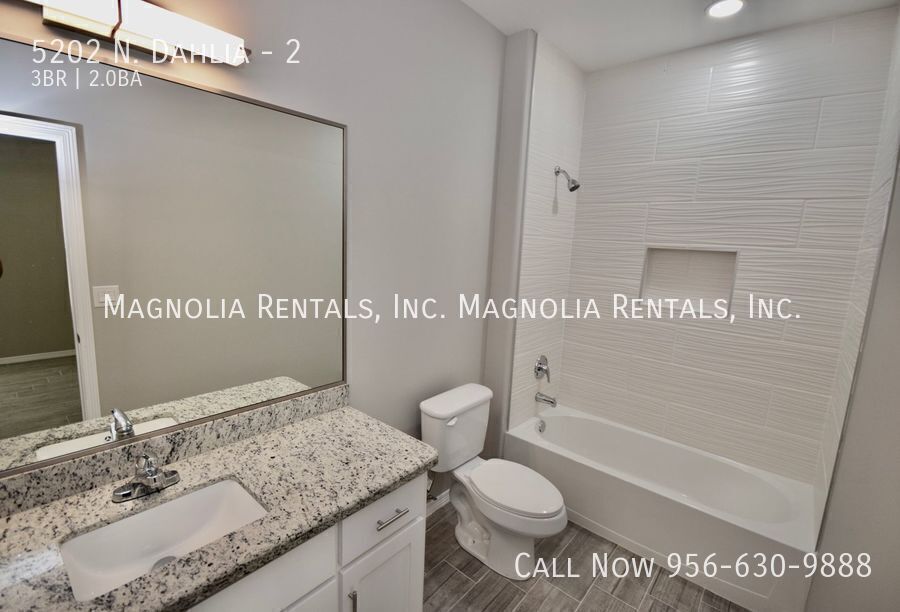 Building Photo - 5202 N Dahlia St