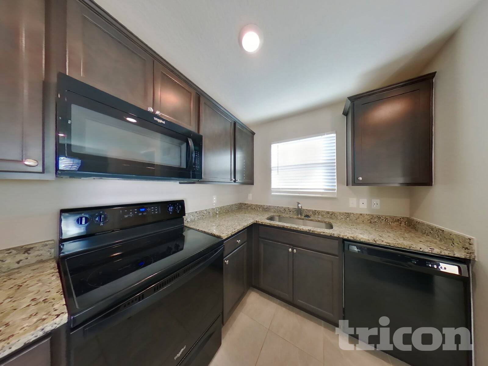 Building Photo - 77063 Crosscut Wy
