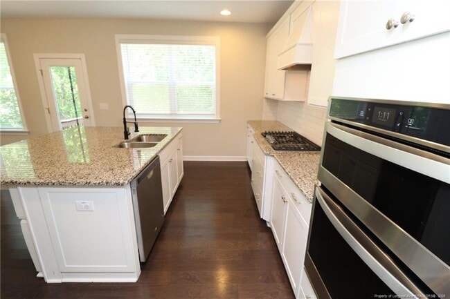 Building Photo - 240 Mystwood Hollow Cir